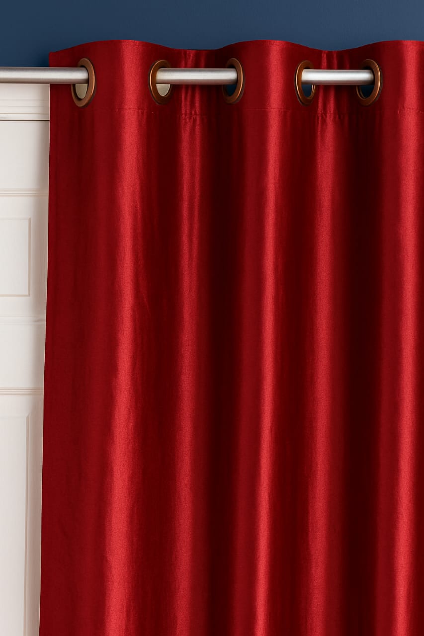 Rich Red Eyelet Curtain – 7 Feet
